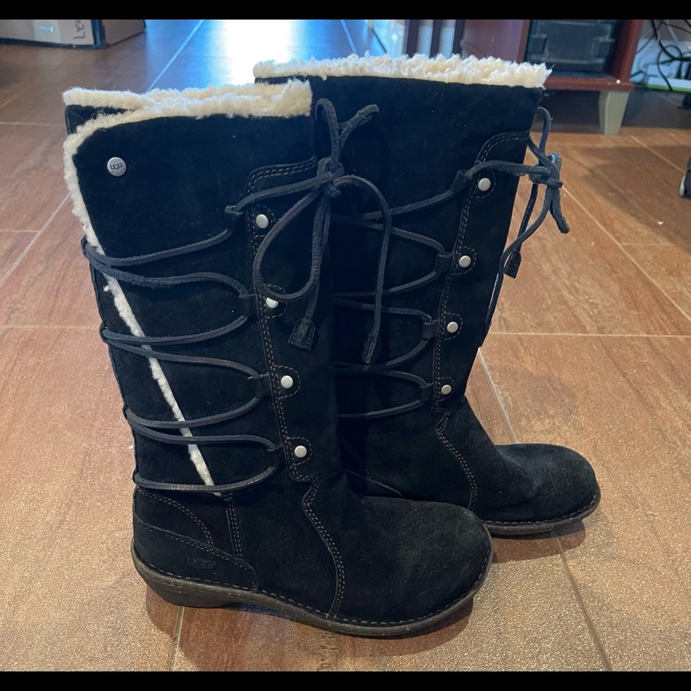 UGG Australia Sherling Tall Suede Boot 5158 NEVER USED